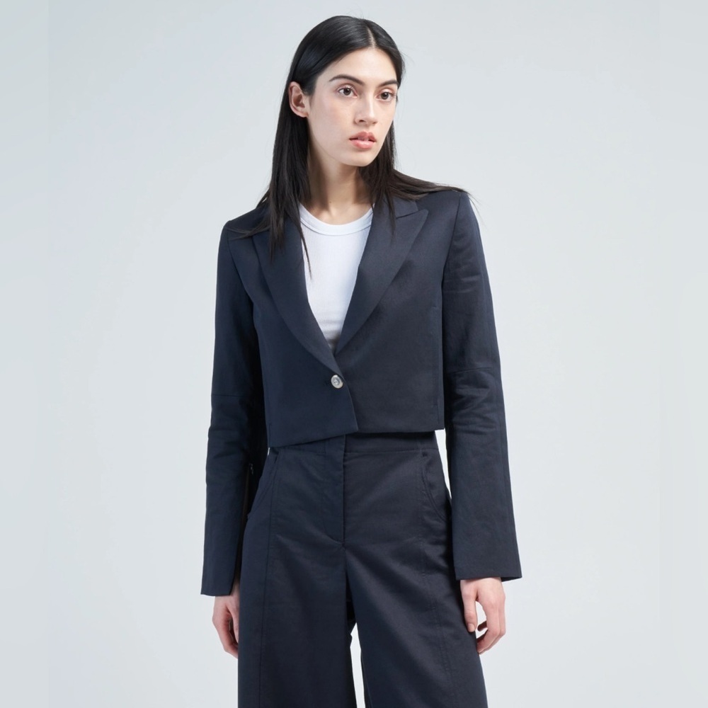 TWP Jagger Waiter Crop Stretch Virgin Wool Blazer In Navy Heather